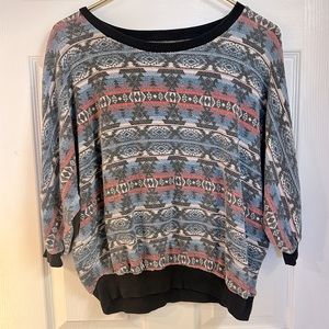 Billabong slouchy, half-sleeve, crop style sweater size M